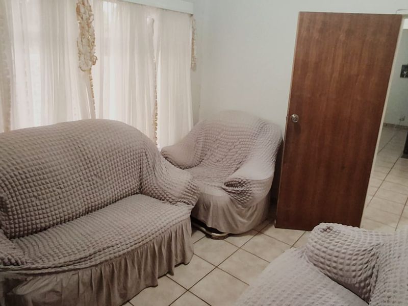 JUST LISTED: 3-Bedroom House on a Large Stand in La Hoff, Klerksdorp - Photo 6