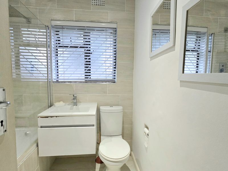 Ground Floor - 2 Bedroom Apartment - Photo 10