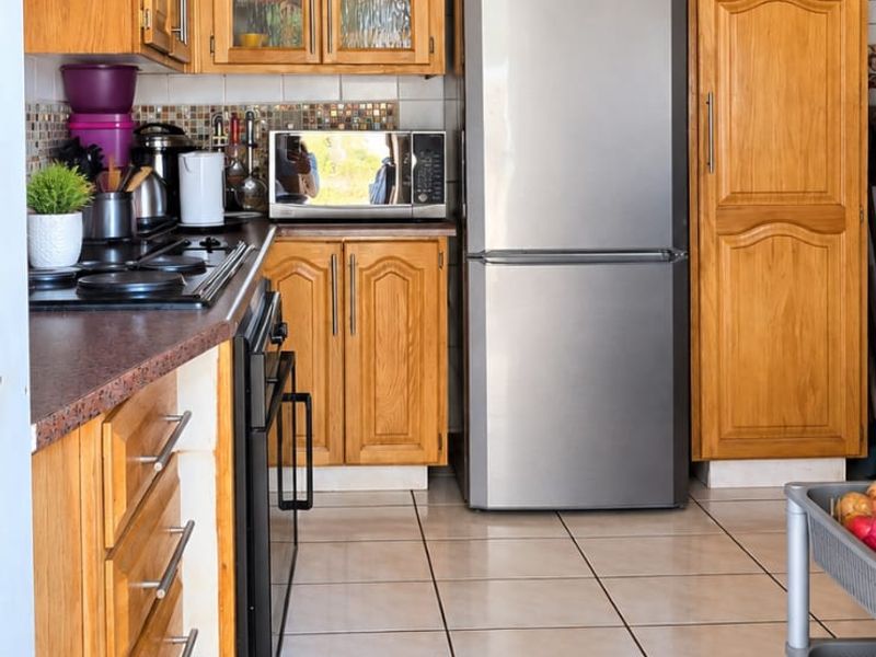 3-BEDROOM HOUSE | KEMPTON PARK WEST - Photo 8