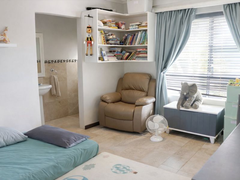 Luxury Family Living in the Heart of Flamingo Vlei - Photo 2