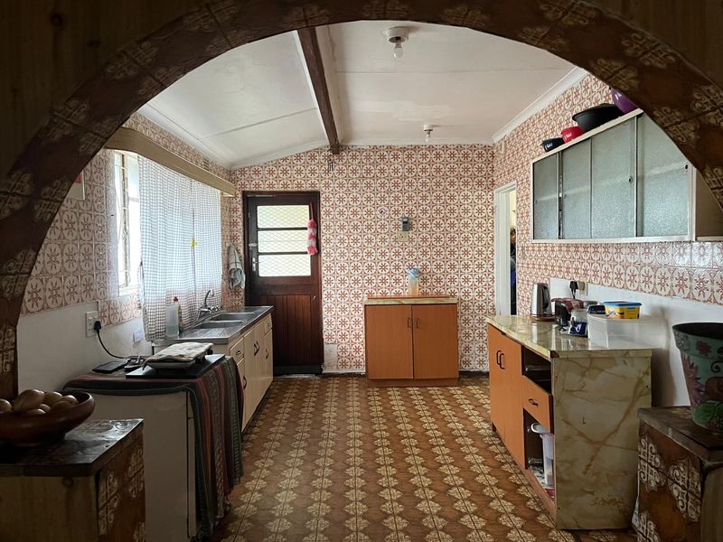 Property for sale in Richmond Street, Vasco Estate, Goodwood- R2,399,000 - Photo 9