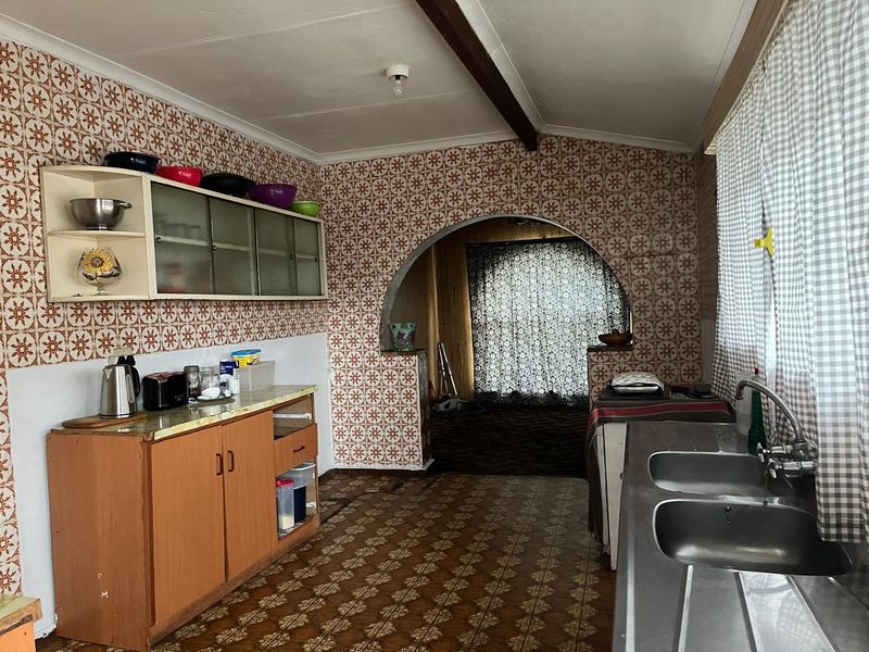 Property for sale in Richmond Street, Vasco Estate, Goodwood- R2,399,000 - Photo 8