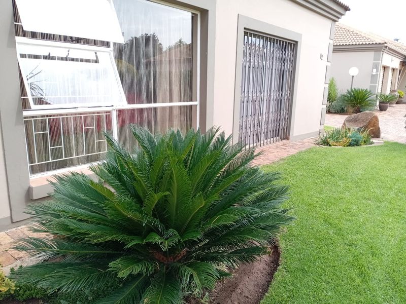 New on the Market - Photo 4