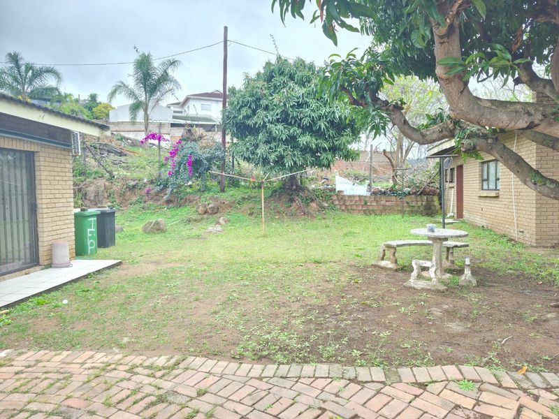 14 Bedrooms Student Accommodation with Outside Flatlet Close To UKZN Westville Campus - Photo 2
