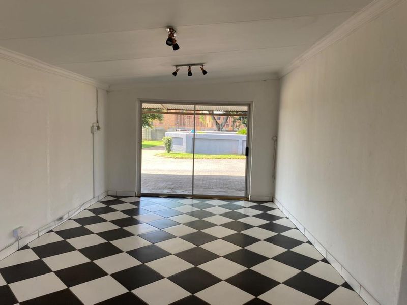 Mixed Small Holding For Sale At Benoni North - Photo 2