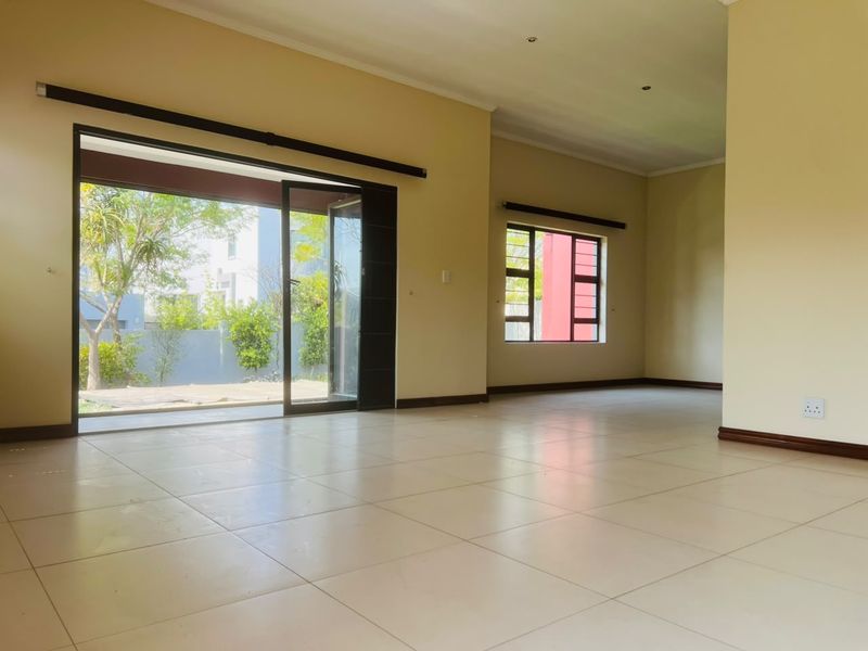 3-Bedroom Family Home with Pool, Solar & Expansion Potential - Photo 3