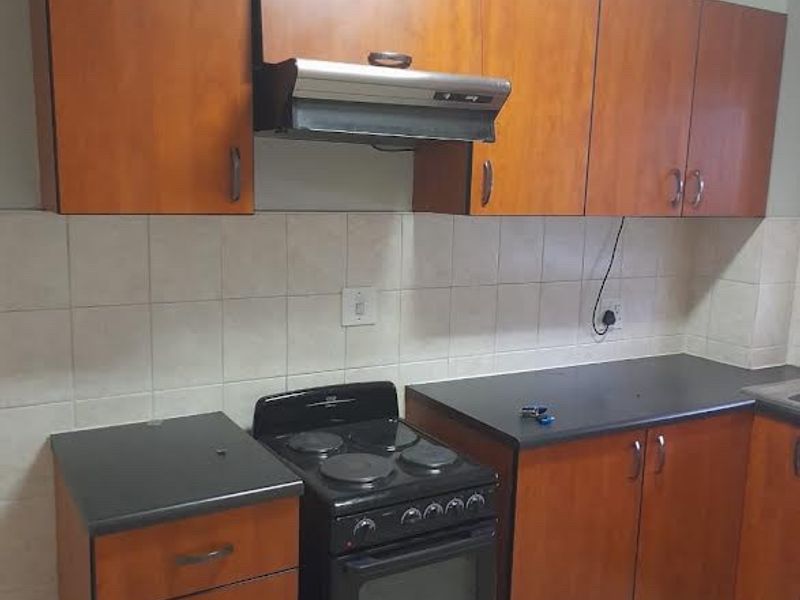 Cousy Nice Boksburg  2 Bedroom Unit For Sale - Photo 2