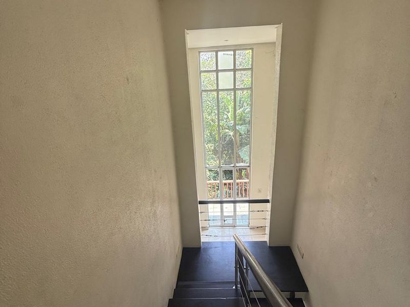 Stunning 4 bedroom home for sale in Melville - Photo 4