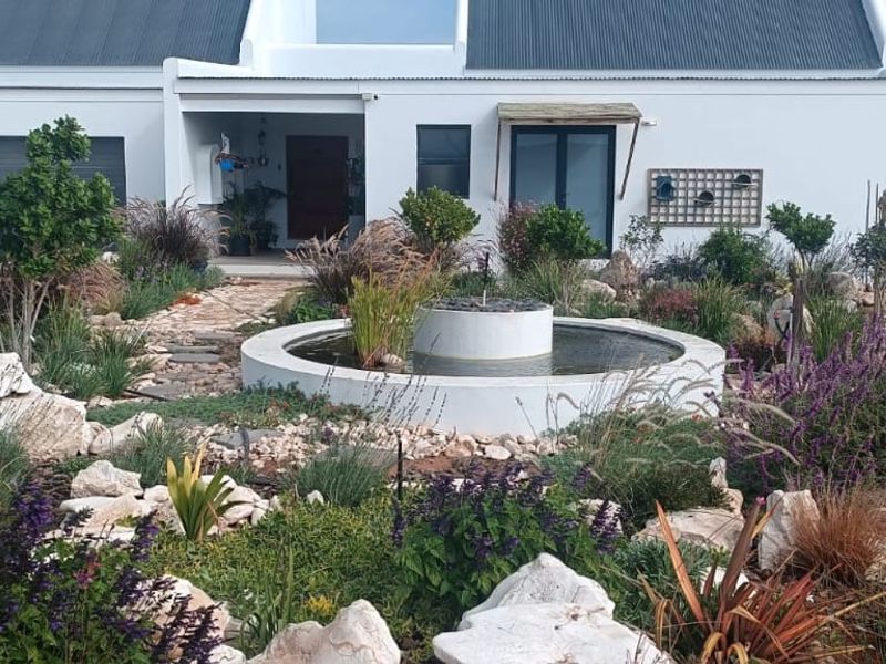 Exceptional 7-Bedroom West Coast Estate | Guest House, Airbnb & Lifestyle Investment Opportunity - Photo 5