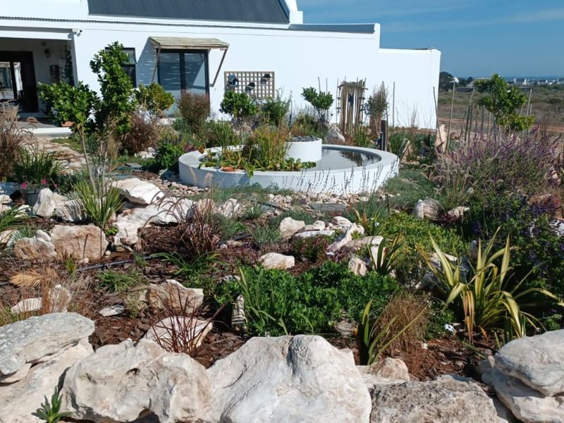 Exceptional 7-Bedroom West Coast Estate | Guest House, Airbnb & Lifestyle Investment Opportunity - Photo 4