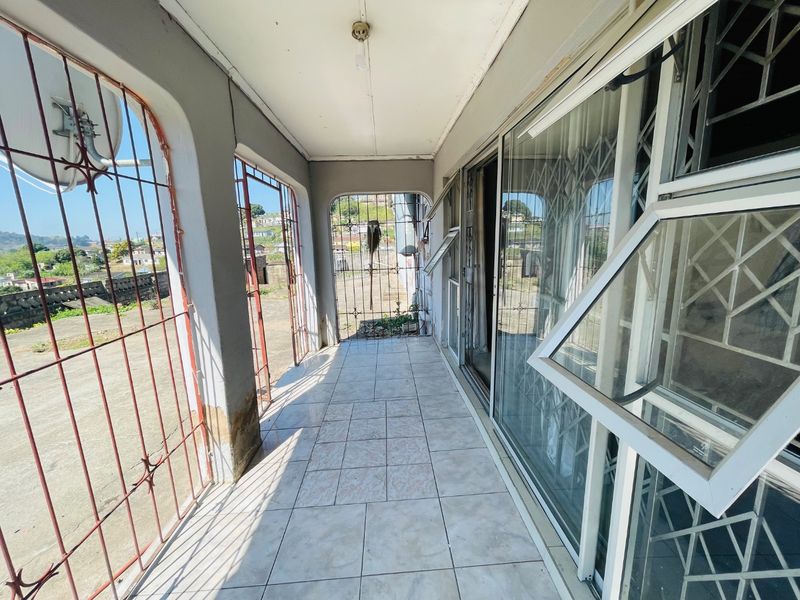 4 bedroom house for sale - Photo 2