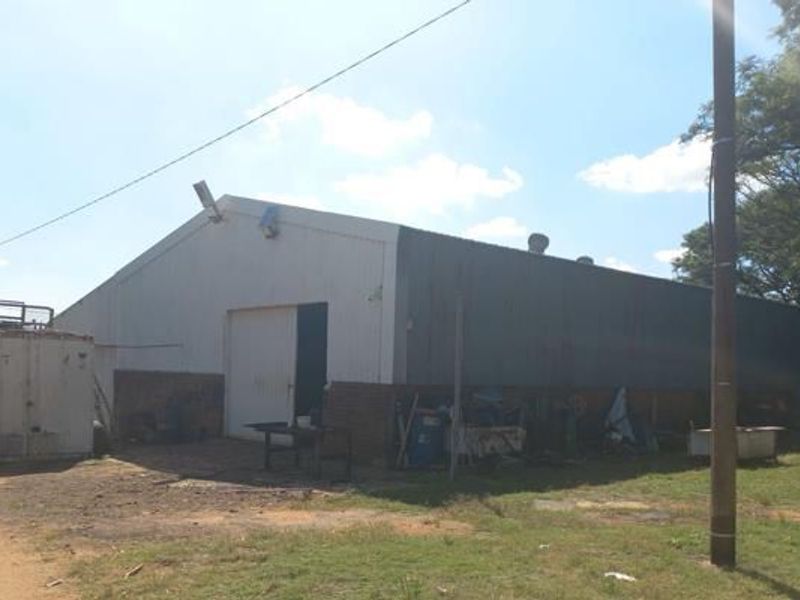 8 Bed Farm in Zandfontein Ah for Sale - Photo 3