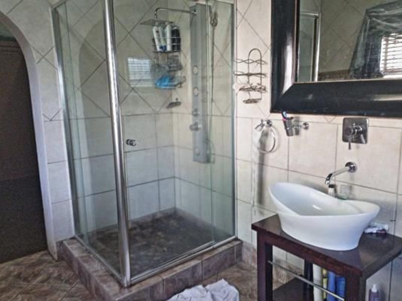 8 Bed Farm in Zandfontein Ah for Sale - Photo 7