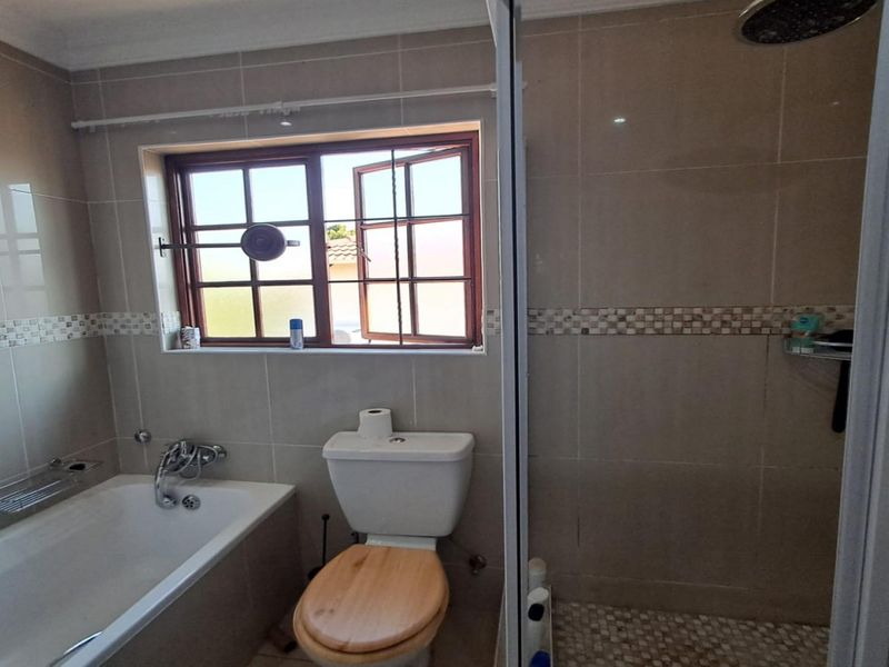 3 Bed House in Noordwyk for Sale - Photo 10