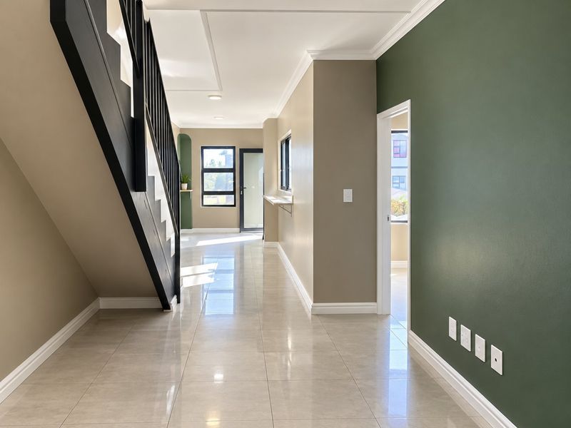 3-BEDROOM | 2-BATHROOM | ALL COSTS INCLUSIVE | WATERFALL MANOR, GLEN AUSTIN - Photo 4
