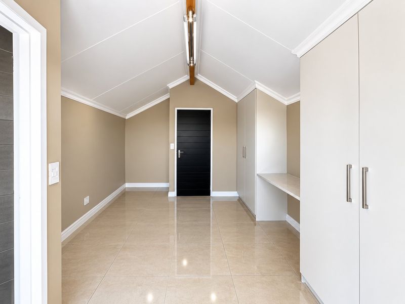 3-BEDROOM | 2-BATHROOM | ALL COSTS INCLUSIVE | WATERFALL MANOR, GLEN AUSTIN - Photo 8
