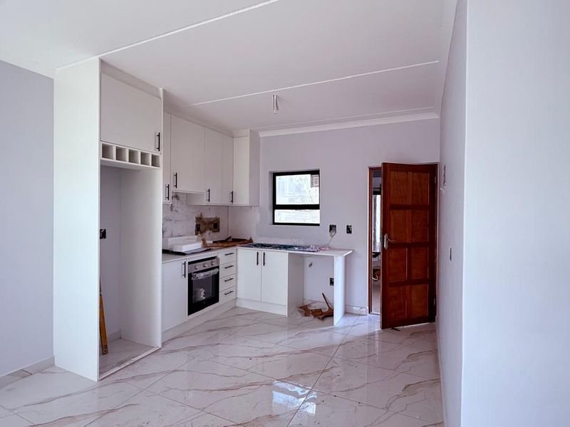 Modern 2 Bedroom Apartments for Sale in Epping Near Grand West Prices from R995,000 to R1,150,000 - Photo 2