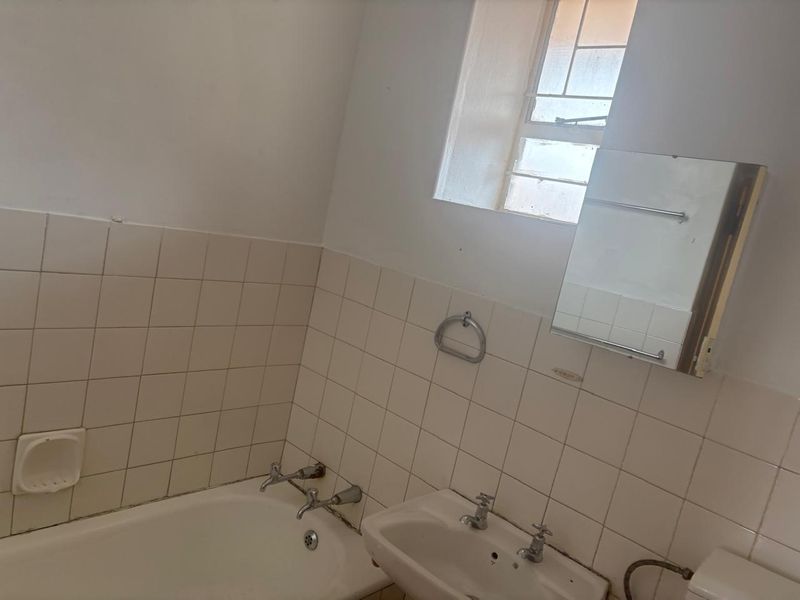 1-Bedroom Apartment for Sale in Pretoria Central - Photo 6