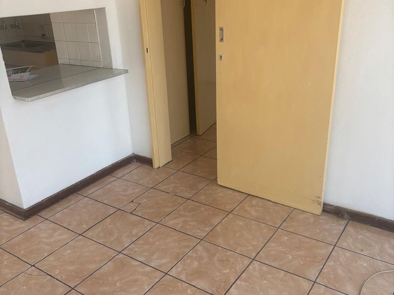 1-Bedroom Apartment for Sale in Pretoria Central - Photo 5
