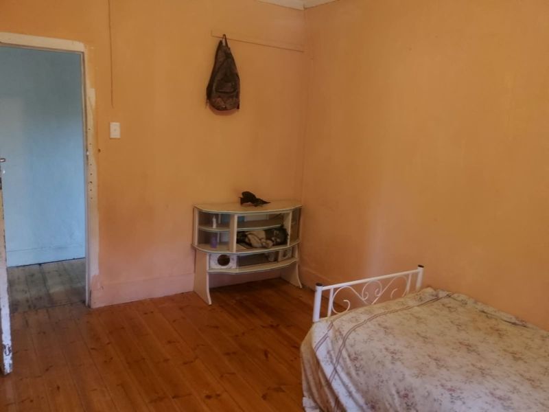 Charming 3-Bedroom Home in the Heart of Grabouw - Photo 9