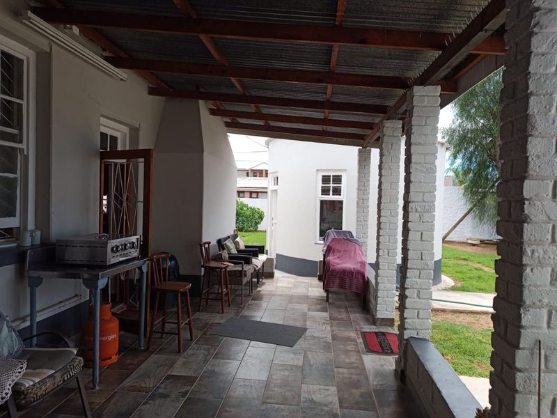 Charming Farm-Style Home for Sale Oudtshoorn - Photo 7