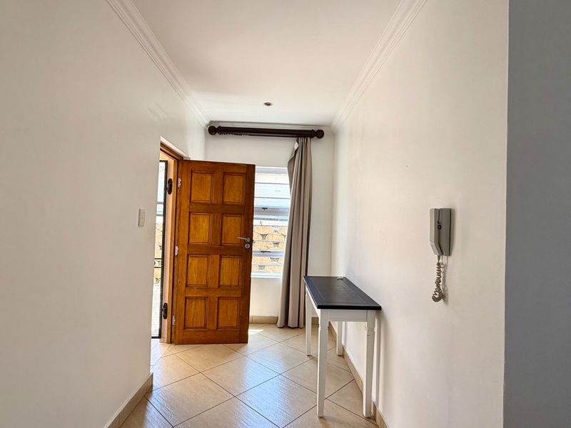 Beachfront Living With Beautiful Sea Views In Uvongo - Photo 7