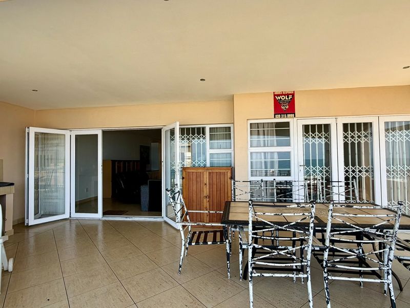 Beachfront Living With Beautiful Sea Views In Uvongo - Photo 4