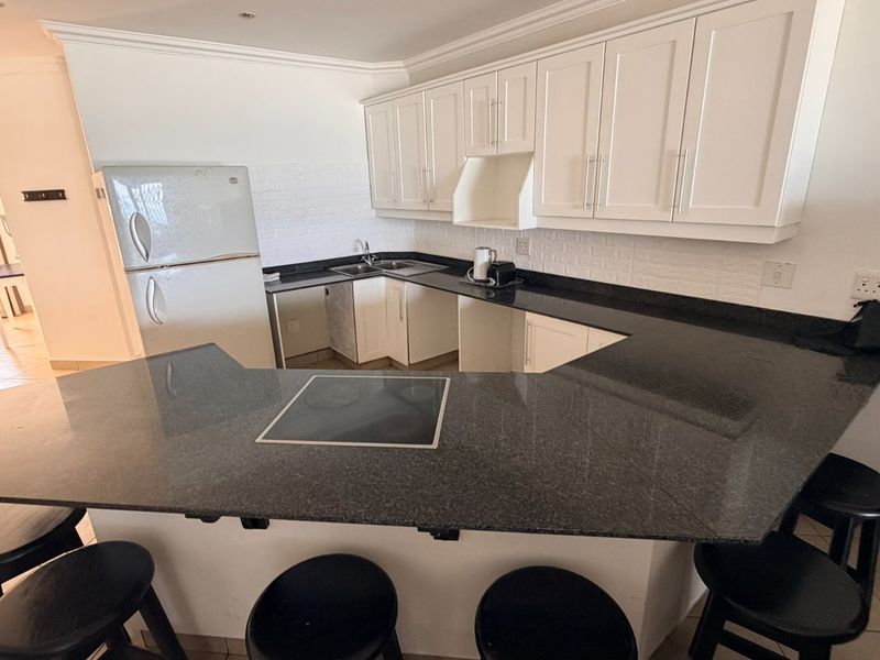Beachfront Living With Beautiful Sea Views In Uvongo - Photo 10