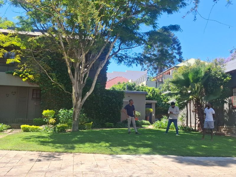 Premium Eastcliff GUESTHOUSE with Excellent Income - Photo 2