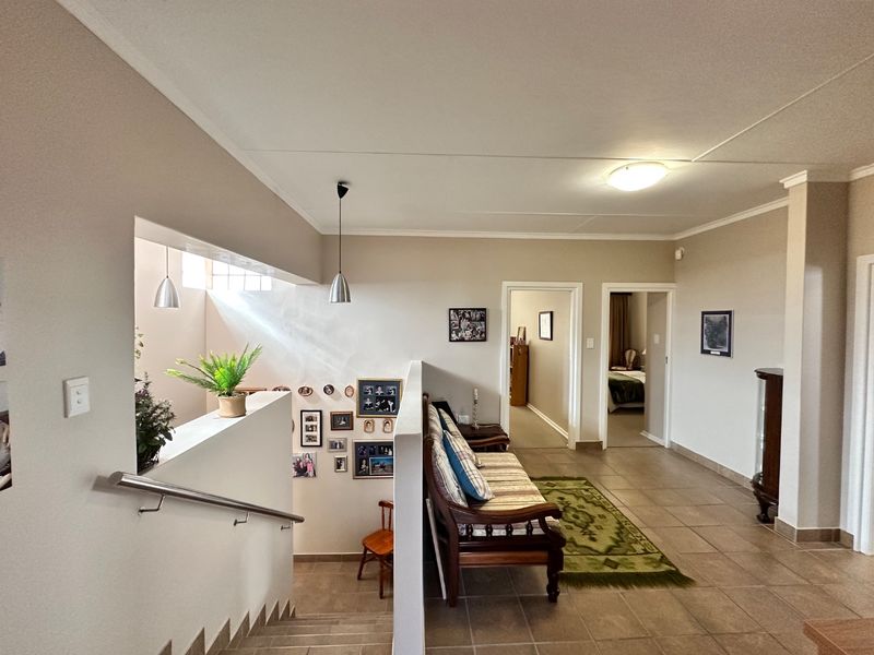 Family Holiday Home in Diaz Beach, Mossel Bay - Photo 2