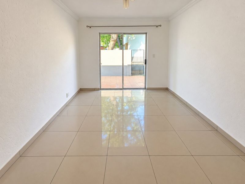 SECURE AND COMFORTABLE SIMPLEX LIVING IN A COMPLEX - Photo 10