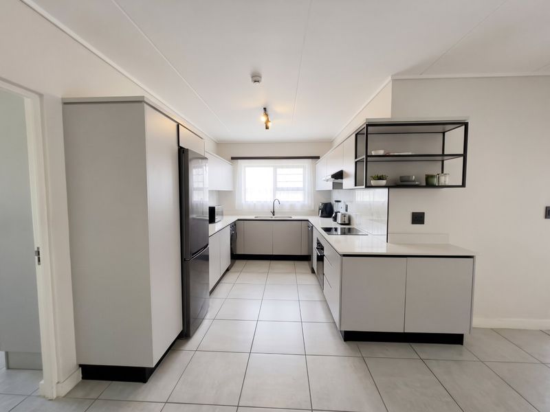 3 Bedroom Apartment / Flat for Sale in De Kuile Lifestyle Estate - Photo 3