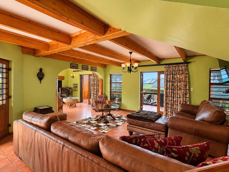 Home with space, flexibility & seaside charm in Brenton-on-Sea - Photo 4