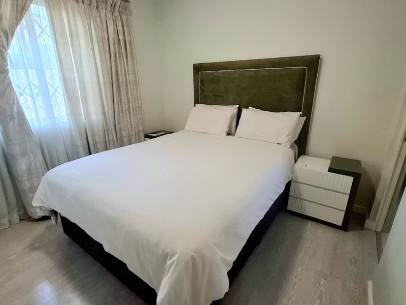  3 Bedroom 2 Bathroom groundfloor apartment - Photo 4