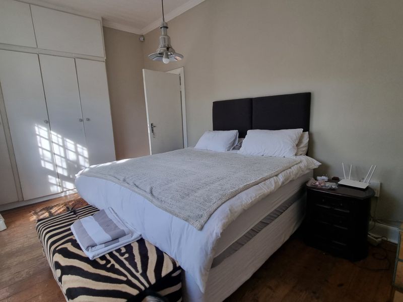 Fully Furnished 1 Bedroom House - Photo 7
