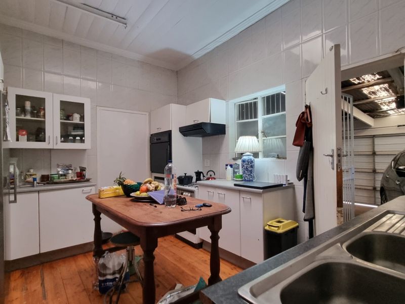 Fully Furnished 1 Bedroom House - Photo 5