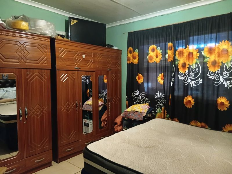 3 BEDROOM HOUSE FOR SALE IN ELECTRIC CITY - Photo 10