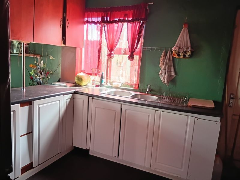 3 BEDROOM HOUSE FOR SALE IN ELECTRIC CITY - Photo 7