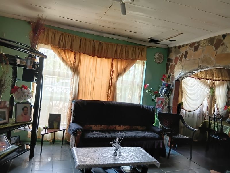 3 BEDROOM HOUSE FOR SALE IN ELECTRIC CITY - Photo 4