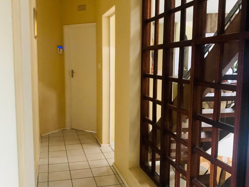 4 Bed 3Bath house for Sale in Norkem Park  - Photo 9