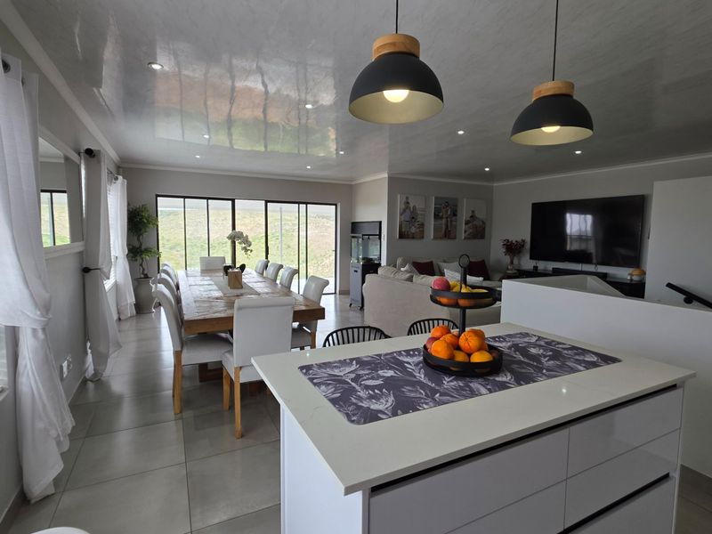 Modern Family Home | Freestanding Property | Well Priced - Photo 8