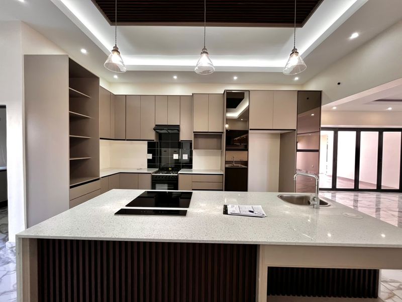 Exclusive Resort-Style Living: Luxury 3-Bedroom Family Retreat in Brigadoon Estate - Photo 9