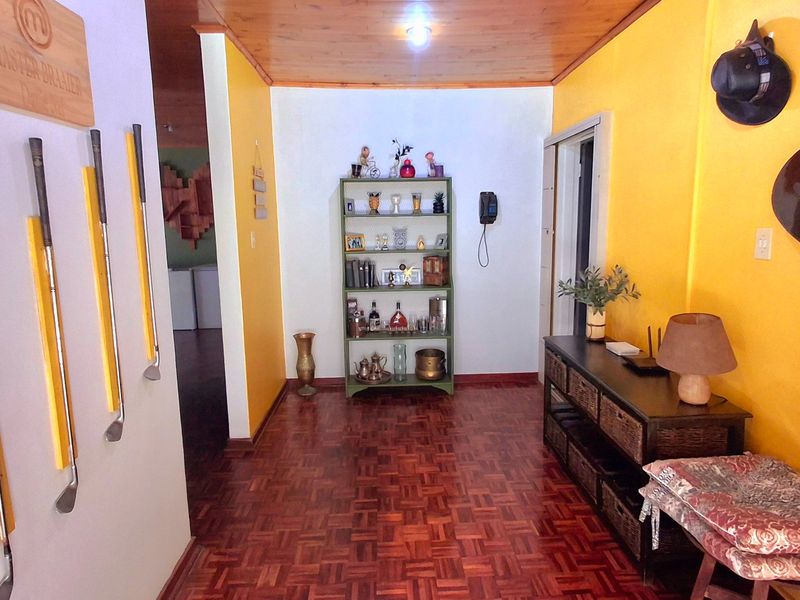 Spacious Family Home with 2-Bedroom Flatlet, Pool & Solar Power  - Photo 8