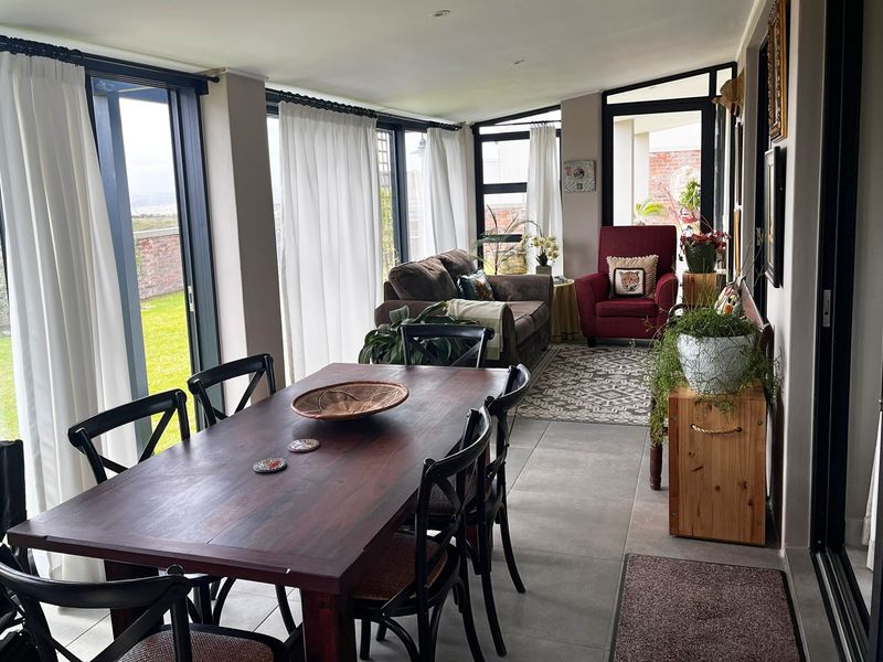 NORTH-FACING FAMILY HOME WITH MOUNTAIN VIEWS IN RENOSTERBOS - Photo 4