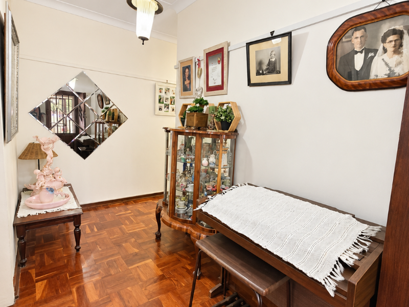 CHARMING 4-BEDROOM HOME IN STILFONTEIN – SPACE, COMFORT & CONVENIENCE!  - Photo 4