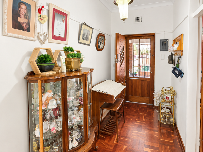 CHARMING 4-BEDROOM HOME IN STILFONTEIN – SPACE, COMFORT & CONVENIENCE!  - Photo 5