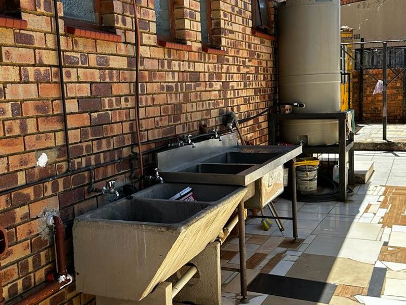 12 Sleeper Student Accomodation For Sale - Photo 7