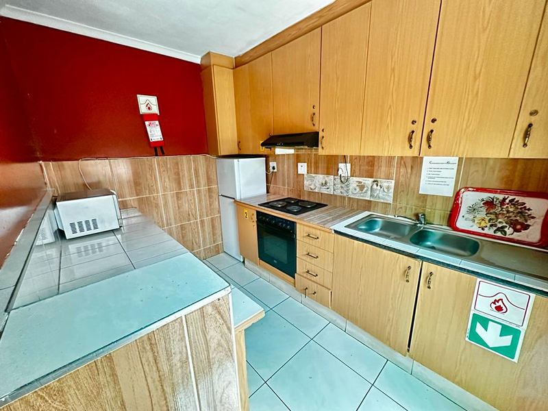 12 Sleeper Student Accomodation For Sale - Photo 6
