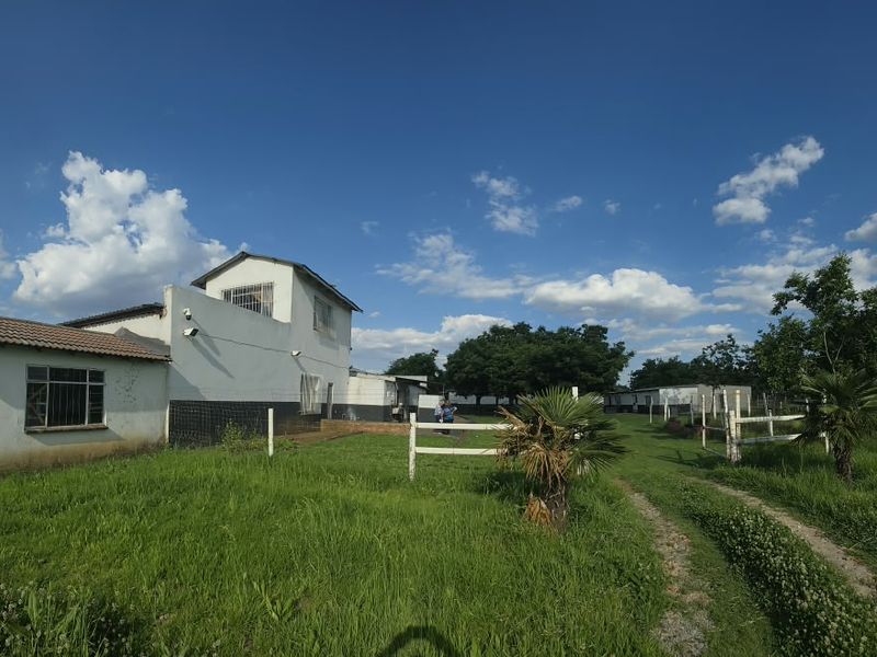 educational church with klip river waterfront   - Photo 9
