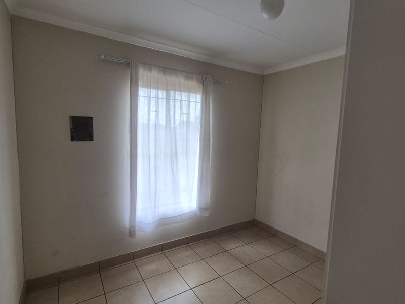 Affordable Family Home in Alberton - Photo 9